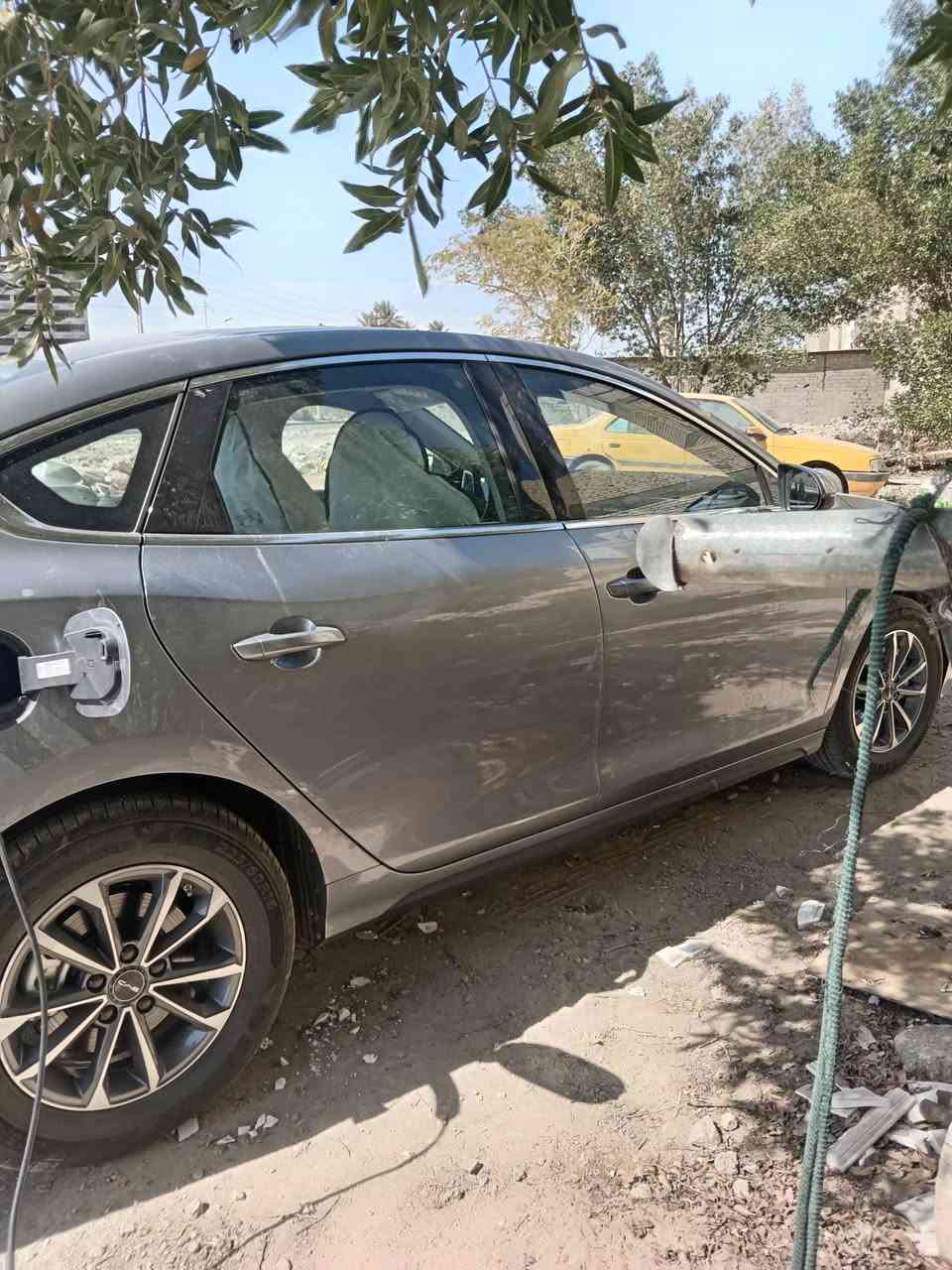 بي وادي ٢٥زيرو ماشيه ٤ الاف بغداد  باسمي ١٨ م ت *********** على صالح
