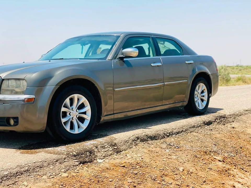 السلام عليكم 
اوباما للبيع او مراوس بسوناته السياره باسمي موديل ٢٠٠٨
مثل ما موضع كدامك بلصوره رايدهه ب٣٣وبيهه مجال للتواصل ‭***********‬

