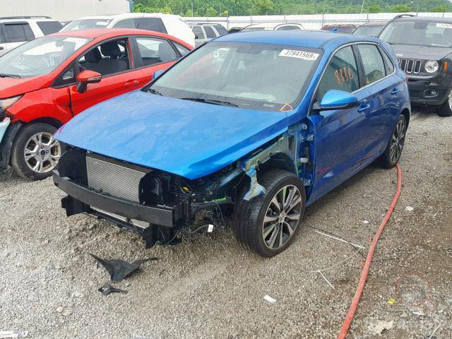 للبيع هيونداي النترا هاش باك موديل 2018
وارد أمريكي  
ماشية 55 ألف ميل  
المكينة: 2000 GDI  
حادثها بإمريكا سرقة
السيارة بيها مكانات صبغ 

للاستفسار: ***********
