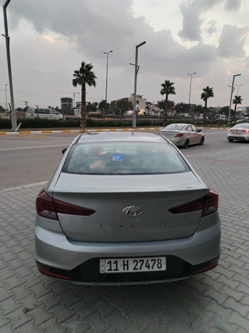 السلام عليكم للبيع 

النتره 2020

وكاله شركه القلم 

كفاله عامه  

ماشيه 46

رقم جديد هزه جديده 

بسمي تحويل مباشر

مكان السياره بغداد الغزاليه

***********
