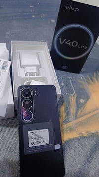 فيفو V40 لايت • نضافة ٩٨٪ • البصرة الجبيلة