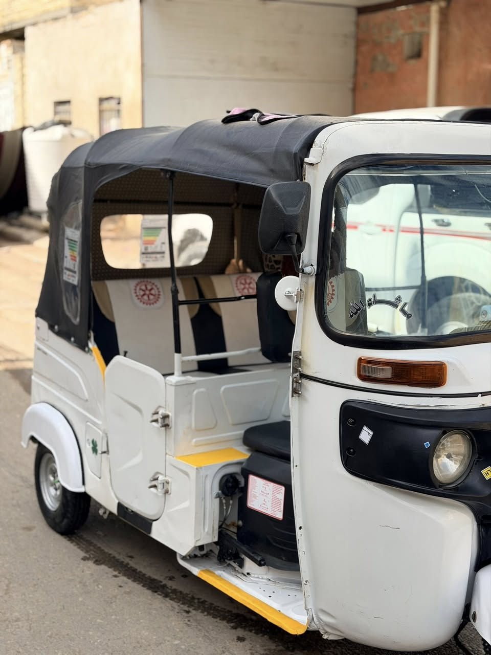 سلام عليكم تكتك ٢٠٢١ رقم وسنويه بصره سعر ٧ وبيهة مجال حك الجيه ستفسار ***********
