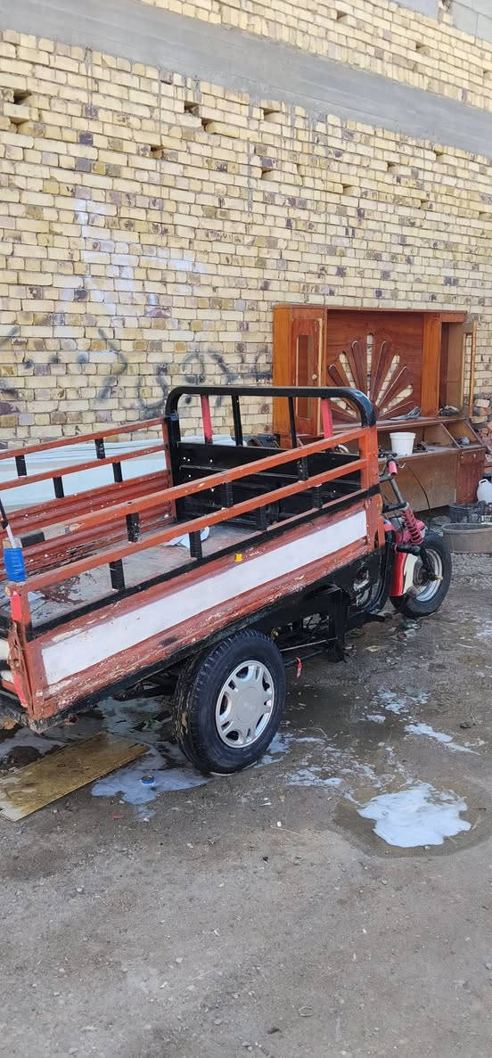 سلام وعليكم ستوته كلك للبيع كفاله الركبه بيهه لحيم من السرقه الستوته نضيفه مال شقل بيهه فقط عواج بل صدر ما بيهه لا شمره ولا شي العنوان بصره تنومه السعر 500 وبيهه مجال بصيط الرقم ***********
