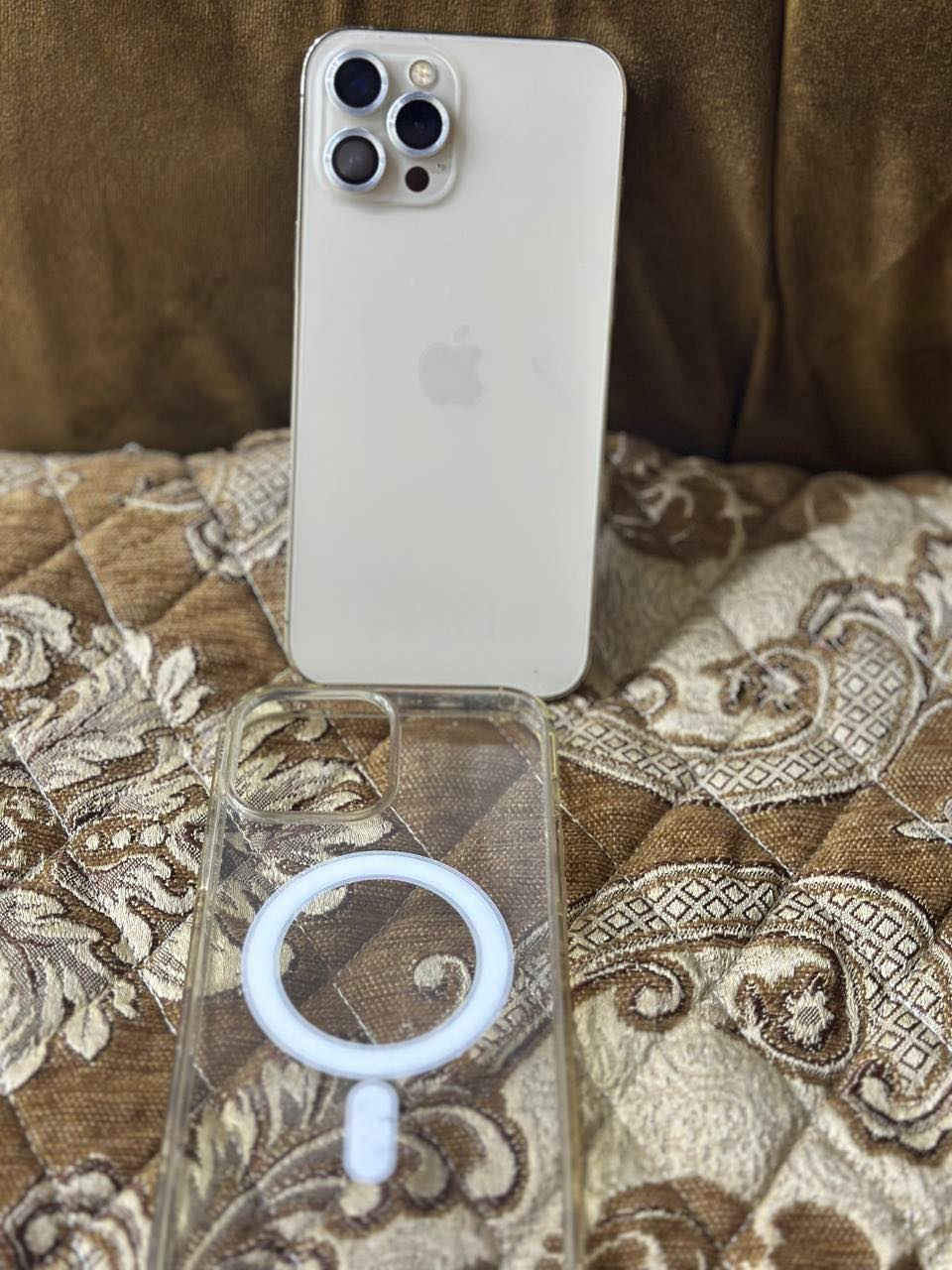 السلام عليكم اخوان آيفون 12برو ماكس ذاكره 128 بطاريه 75جهاز كلش حلو ونضيف شرط ممفتوح إذا مفتوح يرجع الجهاز مكاني ديالى الخالص السعر 525وبي مجال للشراي رقم الهاتف ***********متواجد خااص
