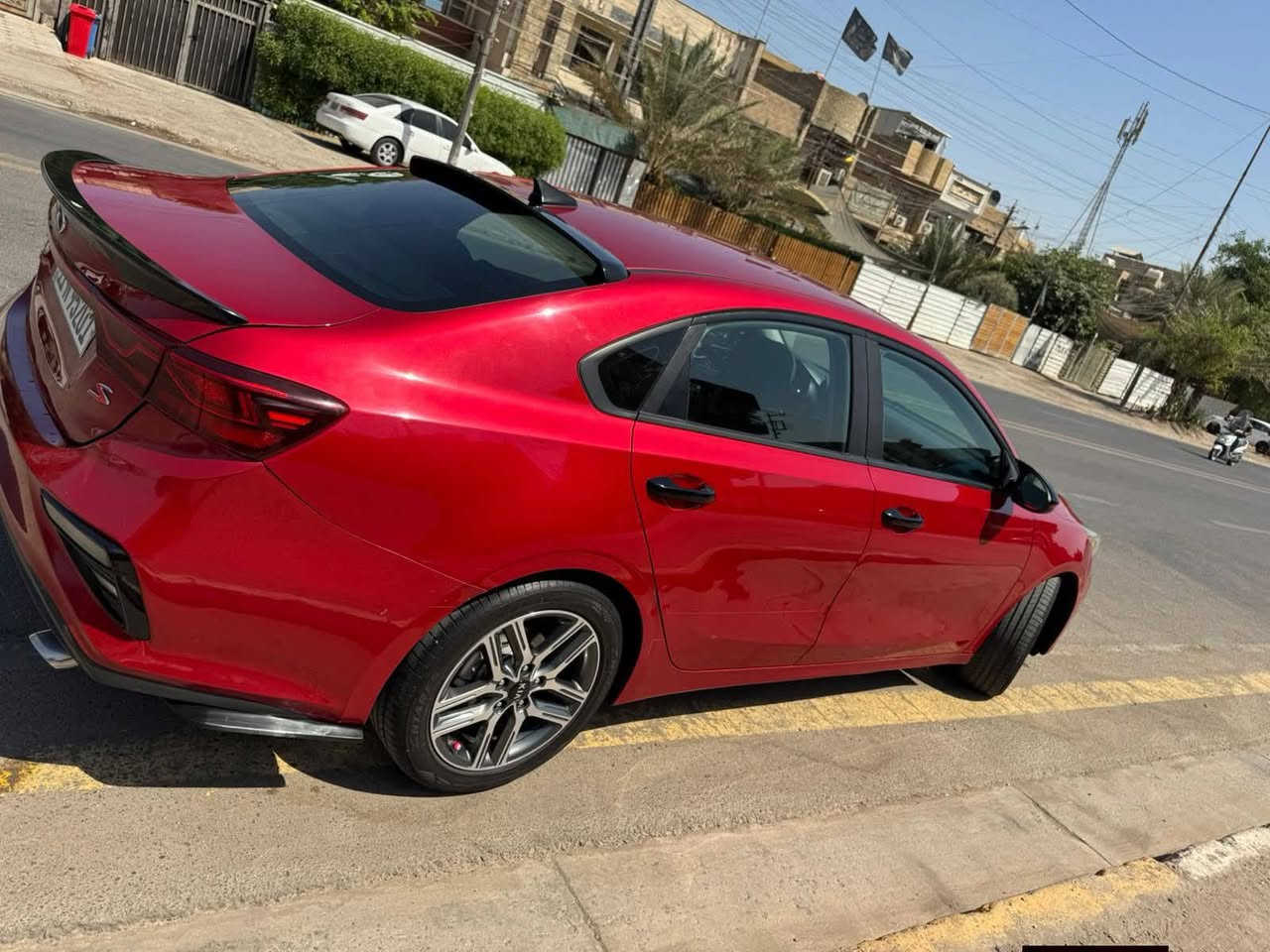 السلام عليكم
كيا فورتي 

موديل 2019

وارد امريكي 

حادث جاملغ خلفي 

بدون ايربلك 

محرك 2000 دوش

كير اي تي 

صوره الحادث مرفقه 
رياضيات

مواصفات اس سبورت

شاشه كامره سياقه ذاتية

رادار امامي

ماشيه 88  ميل 

السعر 130 وبيها مجال 

بسمي مكان الشعب 

الستفسار اتصل ***********
