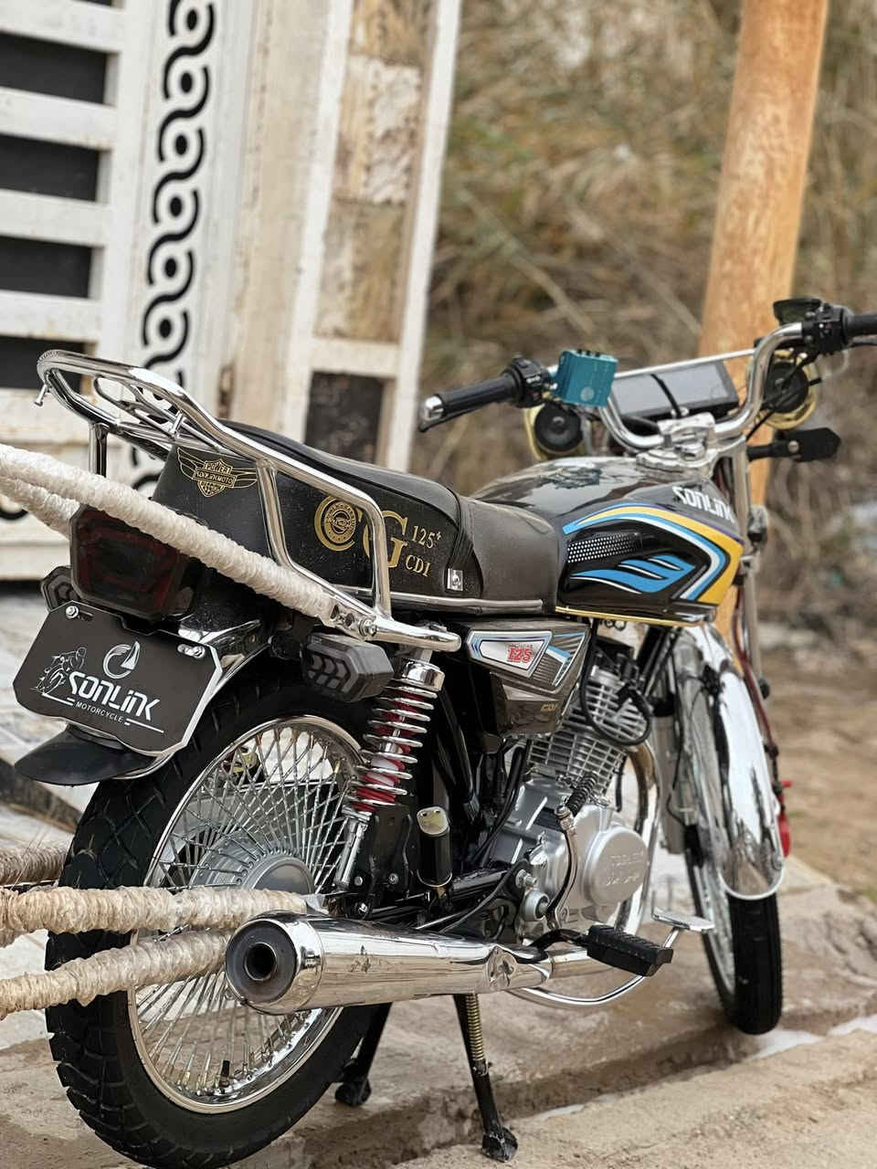 السلام عليكم تايكر 2025 كفاله عامه مكفول. من الشخط محرك ما مفتوح ماشي ٦٠٠ كيلو فقط كله شغال كهربائيات كله شغاله اي نقص ما بي دراجه مجمبزه خير من الله شلعه معدل فووول مكانه ديالى بعقوبة رحمه سعر خاص او اتصل ع رقم ***********
