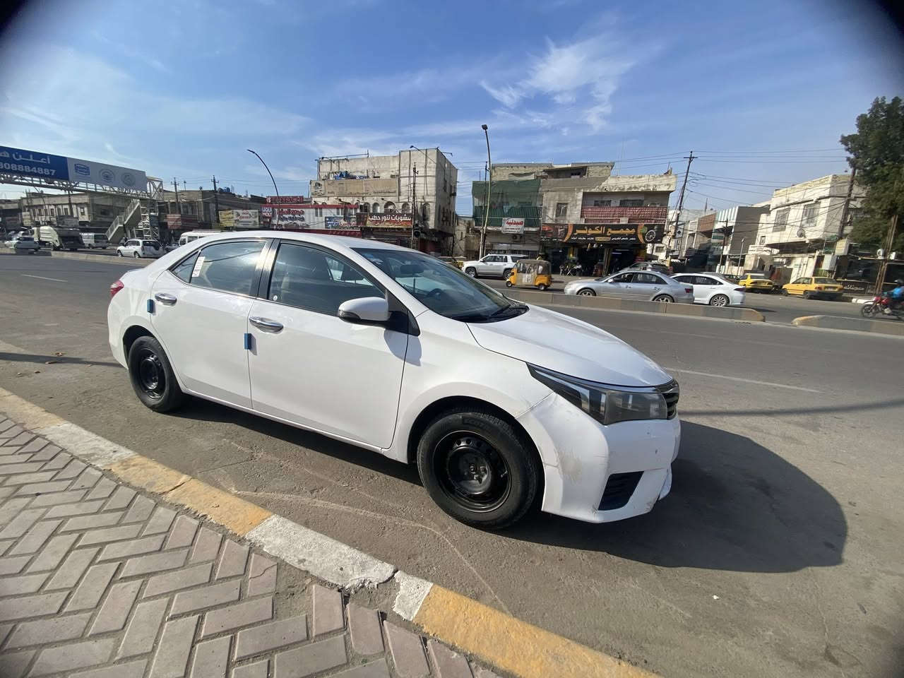 سلام عليكم كورلا ٢٠١٥خليجي
مكفوله من صبغ فقط دعاميه اماميه جماليه
وبارد بجملغ
صدر تخم تاير سياره جاهزه للخير 
مكينه كير مكفولات
ماشيه ٨٠فقط
رقم بغداد لدولي 
رايدها ١٤٧وبيها مجال
مكاني بغداد
الاستفسار ***********
