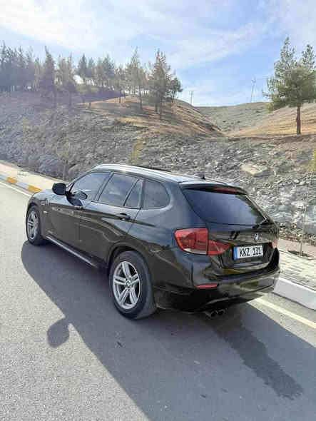 BMW X1 2012. V4 🇩🇪📦🦅twin turbo 
 مۆدێل 2012
منفيست اسلي 
فول فولل
بؤياغ يك پارچه 
پانؤراما
کوشن ساردو گەرم
کوشن خەزن جلد
کامێراو
حاسەی پێش و دوای
سەیارەکە مواسەفاتی زۆرە
قەپات مواسەفات
کەپس کەپسە پێش و دوای
هەموو ئەداواتی شەریکەی لەگەڵە
بۆ جوانی و پاکی سەیارەکە پرسیار مەکە
هەموو گیانی بەشەرت
گێڕو مەکینەی و کارەبای بەشەرت
شوين/ سؤران
سعر $90
ژماره ي موبايل/ *********** أربيل
