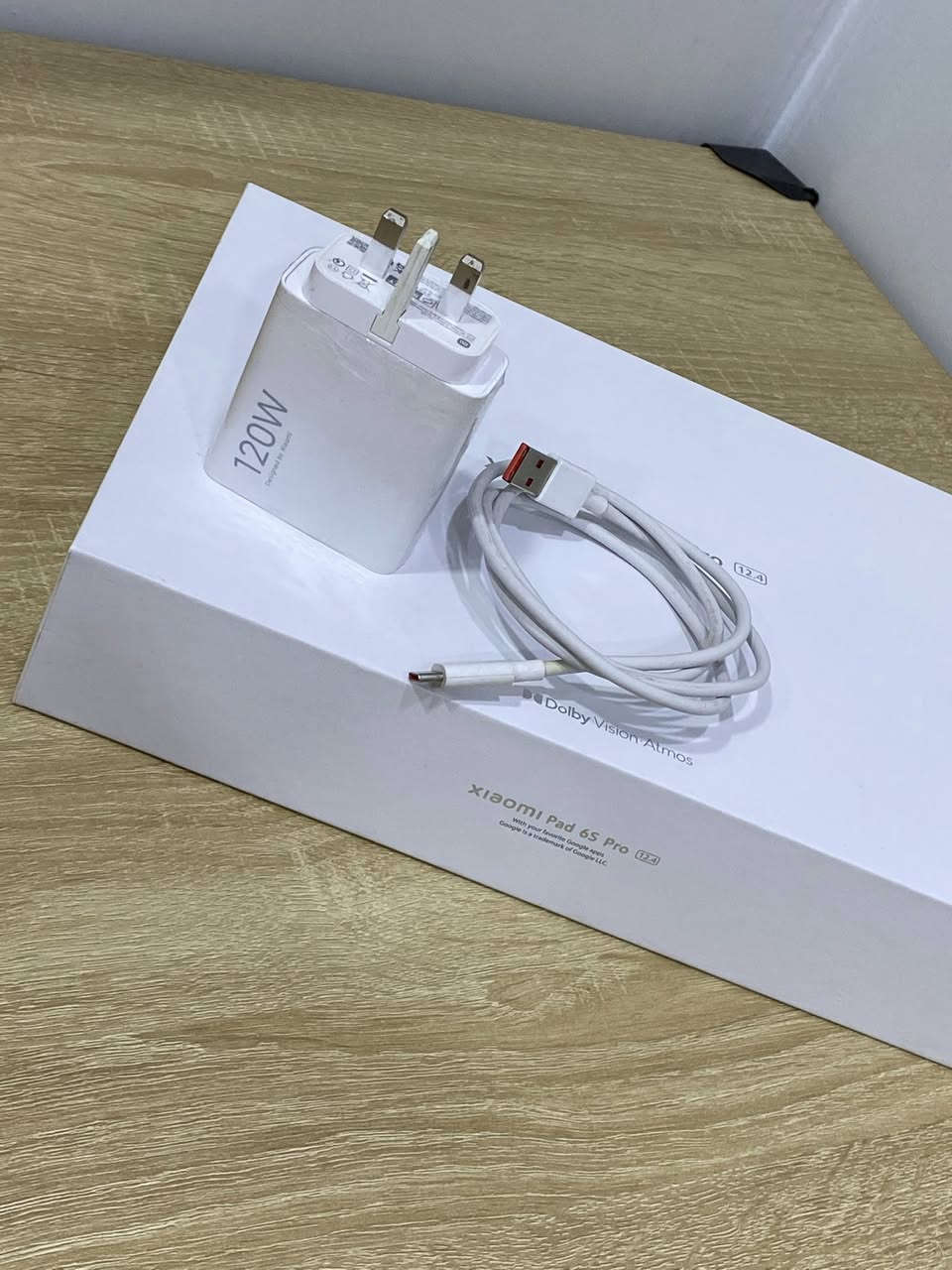 Xiaomi Pad 6S Pro
شاومي باد 6اس برو. للبيع

الذاكرة: 512

سعة البطارية: 10000 ملي أمبير (mAh)

الشحن السريع: يدعم 120 واط

الشاشة 144 هيرتز 

يشغل ببجي 120 فريم 

الجهاز نظيف مع المحلقات 

كفر + لاصق شاشة مجاناً مع الجهاز

السعر 460 الف  مكاني الموصل

توصيل موجود


**إذا كنت صاحب هذا الإعلان وتريد حذفه لأي سبب، رجاءا أرسل رسالة إلى الدعم الفني**