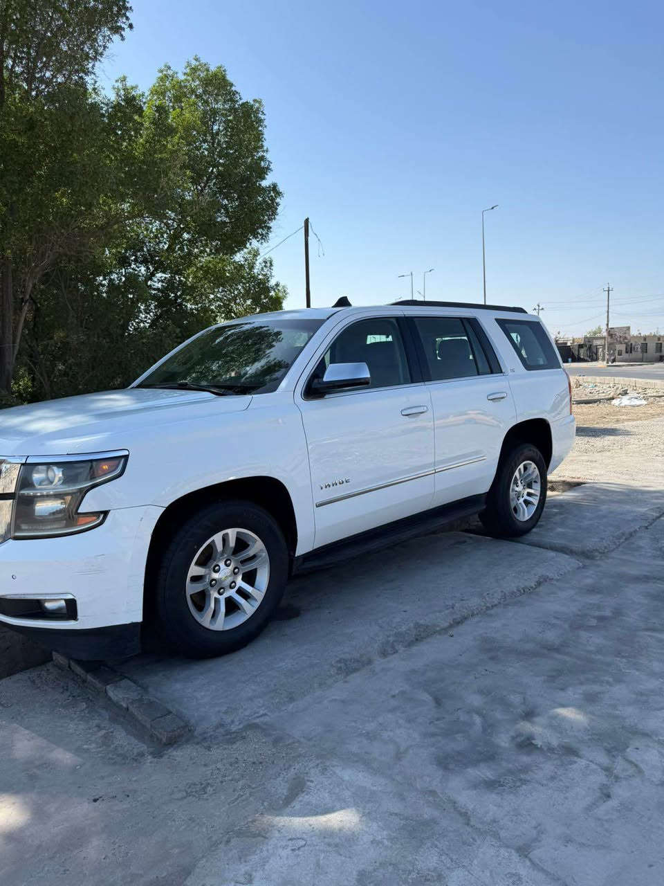 تاهو LS موديل 2015 رقم الجديد الانكليزي تحويل ثاني يوم وارد خليجي كفالة عامة عدا شبر صبغ باب الصندوق جديدة السيارة جدا جاهزة من كل النواحي ماشية 173 الف .

مكان السيارة البصرة
للاستفسار:*********** البصرة, العراق
