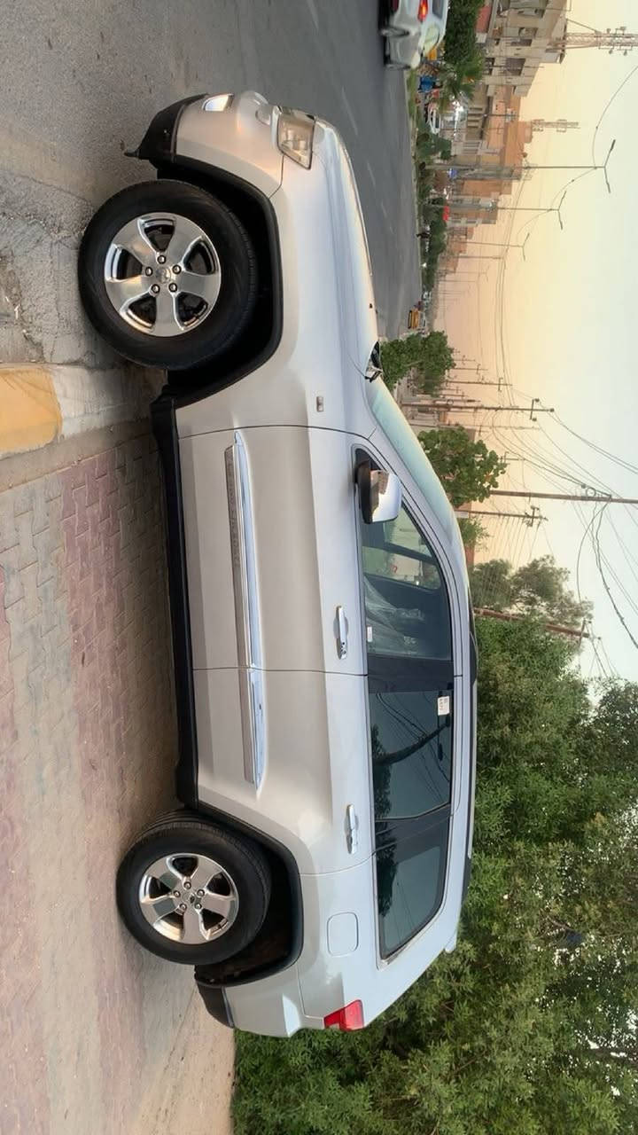 السلام عليكم جيب13 خليجي فول مواصفات لايت زنون السياره جديده بيهه جاملغ امامي صبغ فقط وشبر تكحيل بلباب الوره 6 سلندر السعر 182 وبيهه مجال بسيط العنوان كربلاء***********
