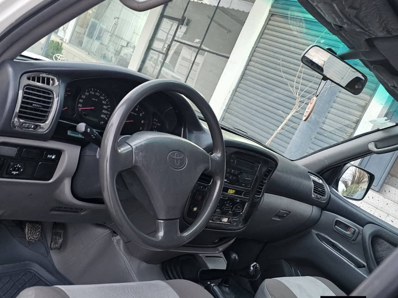 ❤بسم الله الرحمـٰن الرحيم❤
١٢٥ گەلاو معامەلە

‎ماشاءالله له جواني و قەوەتی 

‎كه ئه لي تاقانه ئه بيت وابي
مۆنیکا سێ ڕوبعە 👑💯

سەیارەی معرەز نییە 

‎مۆدێل / ٢٠٠١

تاحویل ئەسڵە ناوی لە حاسیبە نییە 

سەنەوی تازەیە تا ٢٠٢٧

‎کارەبای کامل بەمزبوتە 

‎چوار جام کارەبا 

تەبرید مەرکەزی 

قوفڵ مەرکەزی  

چوارتایەو ویلی شانزی کونەمشک لۆکی لەسەرە 

‎تاقم ناوخورفه ي لؤك لؤكه

‎پێشو دوای جرکەی تیا نیە بەشەرت 

یەک چاملقی بۆیاخە بێناوکرتن تەواو بۆیاخ تری نییە 

پاتری لۆکی لەسەرە  

‎ده عامي بؤده عامي مه سره في نييه

تێبینی /یەک سایەقی دەویت کشان کشانی پێبکات تەواو

***********

***********

شوێن / سلێمانی
