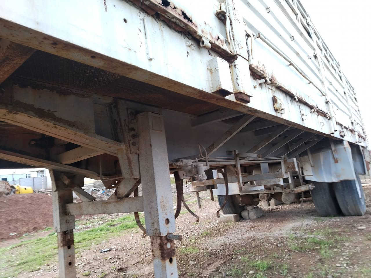 للبيع عربانه 
المكان قضاء تلكيف السعر ٥٥ ورقه وبيها مجال ***********
