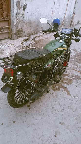 سيفان مديل 2025 ضاغطة وزنجل محرك مامفتح دراجة كهربائيات كلهة شغالة اوراق صولية نقصة  بس دشبول مكسور رايدهة ب 750الف مكاني بغداد مدينة الصدر 
***********
