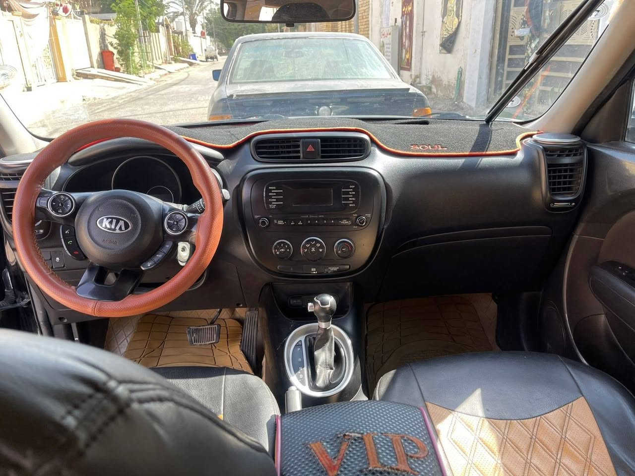 كيا صول موديل ١٦ محرك ١٦٠٠ جي دي اي لون اسود سونار مرفق بالمنشور سعرها ١٠٠ ورقه مكاني كوت الشهداء للاستفسار الاتصال على الرقم ***********
