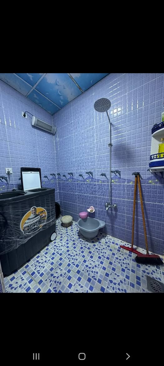 بيت للبيع عنوان شورجه طابقين سعر ٤٥مليون بيه مجال ***********
