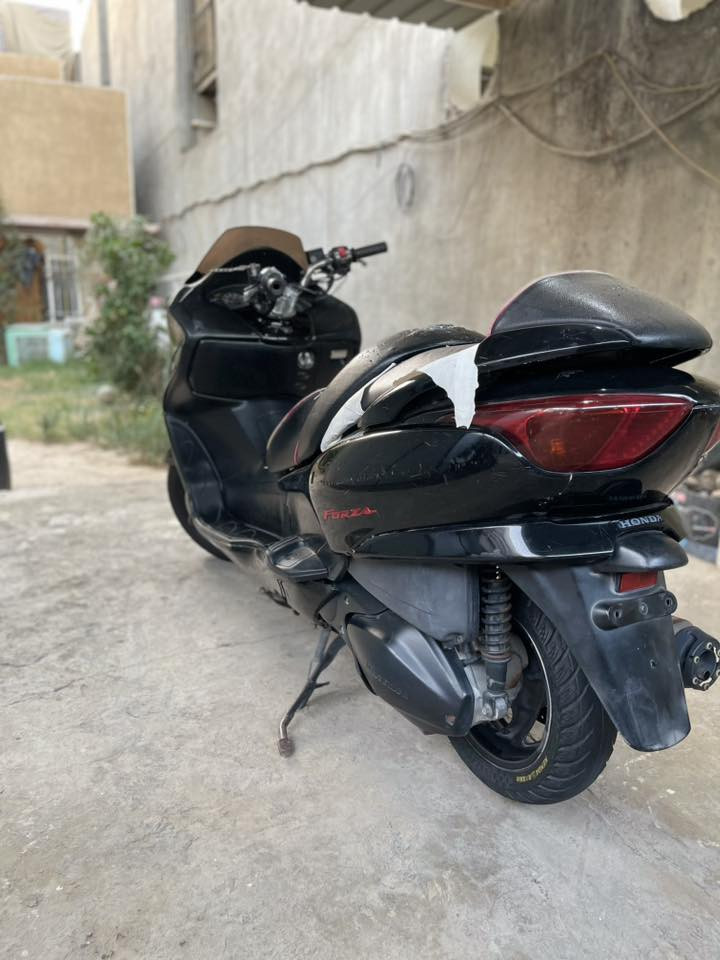 السلام عليكم 
🛑🛑للبيع🛑🛑
دراجة فورزا 08
رايدها بيع فقط دراجة نظيفه وكير شغال ومكينة ناعمة بس هسه بيها مشكله بالجويتر وما متفرغ الها قيم واخذ مكاني بغداد 
واتساب ***********
