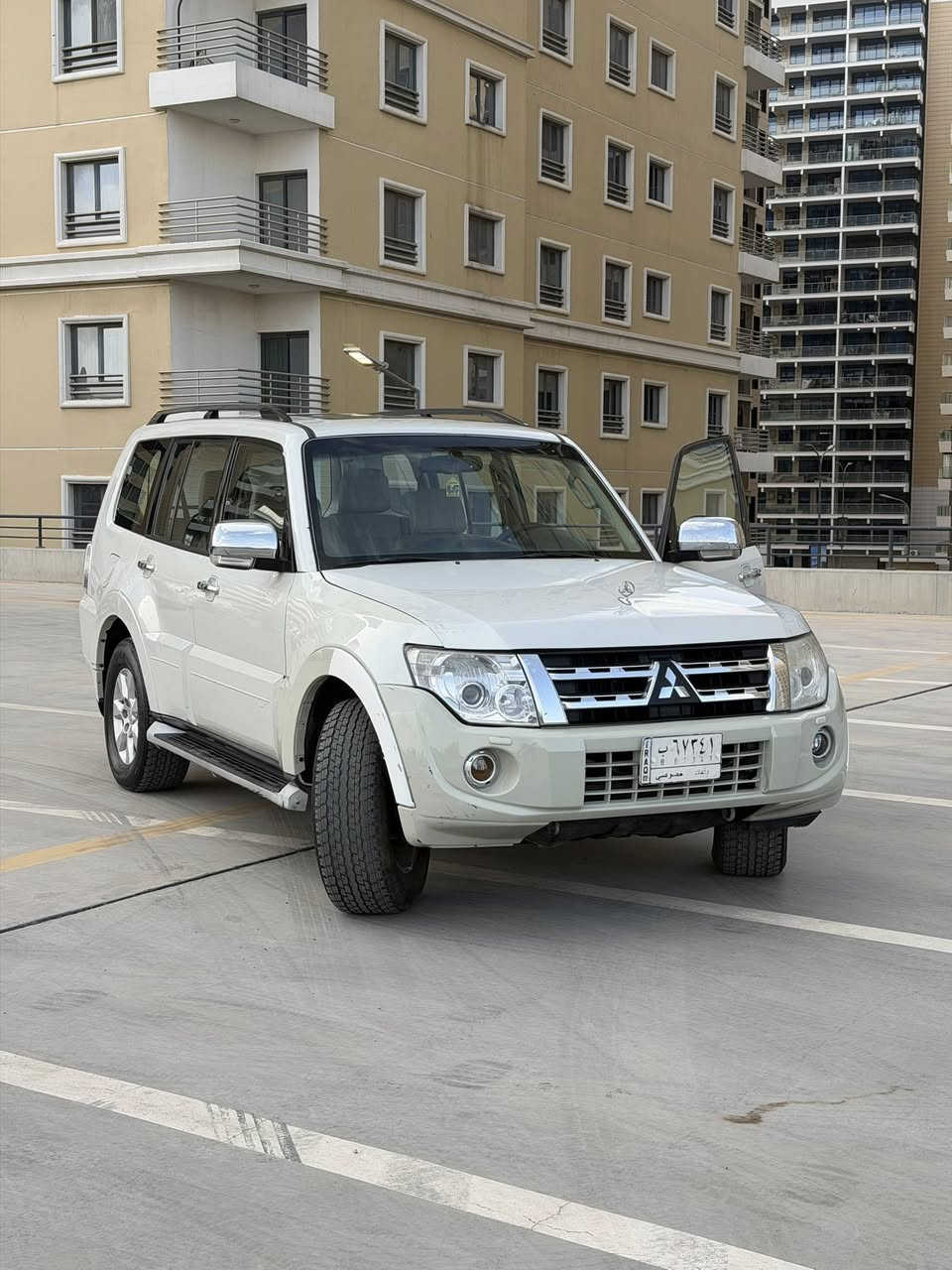 باجيرو حبتور Gls موديل 2014
السيارة باسمي تحويل ثاني يوم
سلايد
حساسات
كاميرا
شاشة
دمام 
زراك لايت
تبريد قطعتين
ثلاجة
مري شفط
السيارة بيها جاملغ ايسر مبدل وتعديل بالباب والبنيد وتعديل بالتكمة بسيط وتكحيل بالجاملغ الايسر
ماشية 15200
السعر ١٦٠ وبيها مجال
للاستفسار على هذا الرقم
***********
مكاني المنصور
