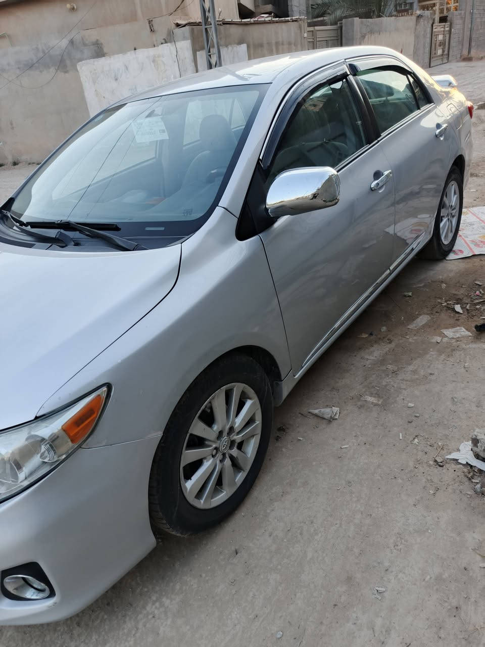سلام عليكم 
كورلا 
موديل ٢٠١٢
وارد امريكي 
حادث فقط بنيد 
سونار موجود بصور 
كير مكينه شرط
محرك ١٨٠٠
صدر امامي خلفي شرط 
سياره حيل حلوه  
سعر ١٢٢$
مكان الانبار الفلوجة
***********
