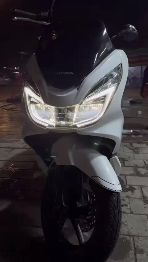 السلام عليكم pcx جيل ثاني ياباني مكينه 125 jf الدراجه كفاله عامه ماشيه 20 الف بعدها على وضع الشركة مكاني بغداد ***********
