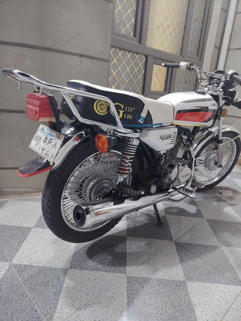 سلام عليكم دراجه للبيع #موديل_20 اوراق كامله كله بلاد سبانه مامخلي عليهه #محرك_مامفتوح نضافه خير من الله بعد احلى من الصوره #الشراي_يخابر_ويدلل ***********
