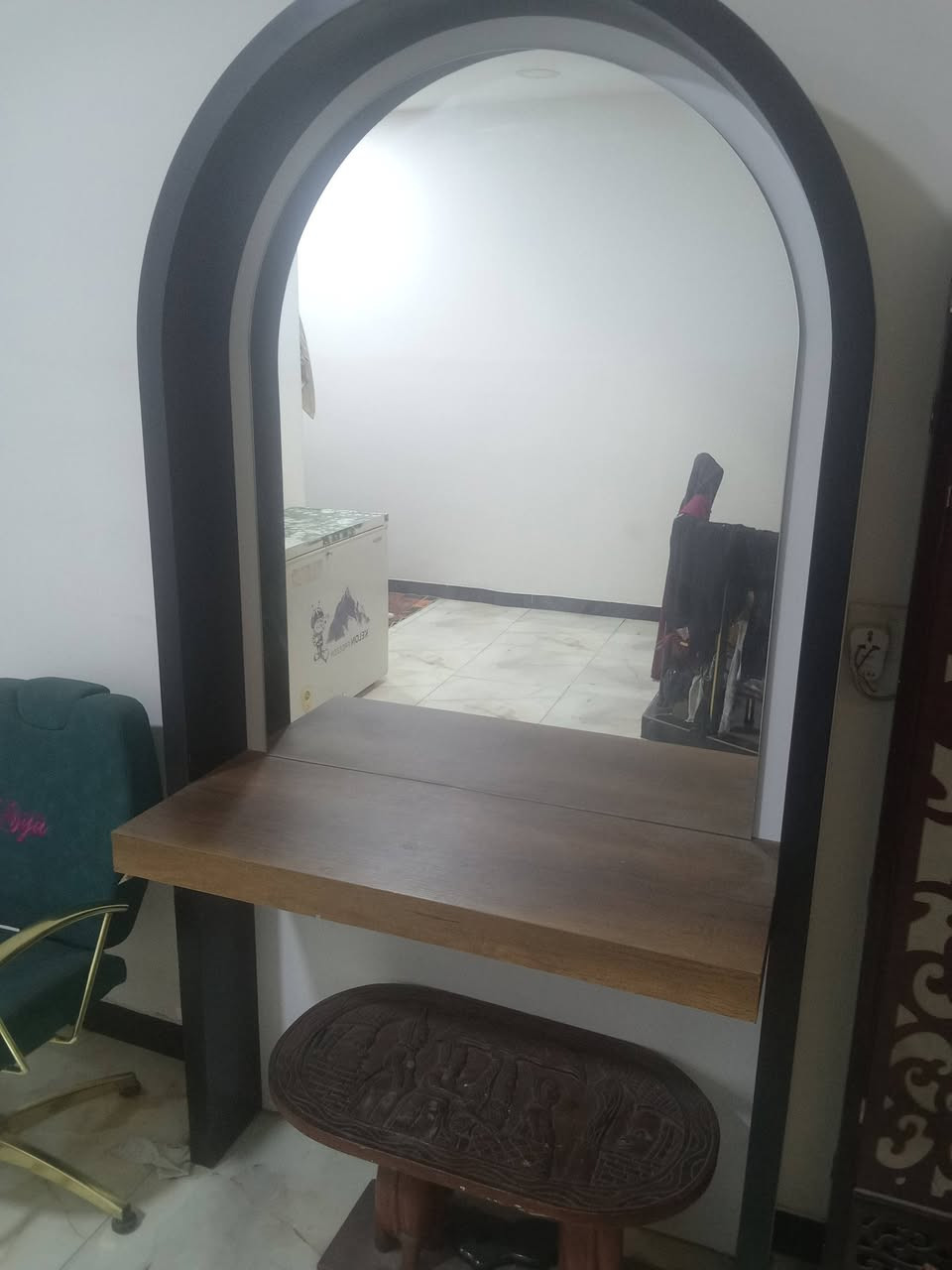 اثاث صالون نسائي نظيفات جدا استعمال قليل صناعه تركيه خاصه ستيل ذهبي اصلي قماش وتر بروف اليحب يشتري يتصل خاص


**إذا كنت صاحب هذا الإعلان وتريد حذفه لأي سبب، رجاءا أرسل رسالة إلى الدعم الفني**