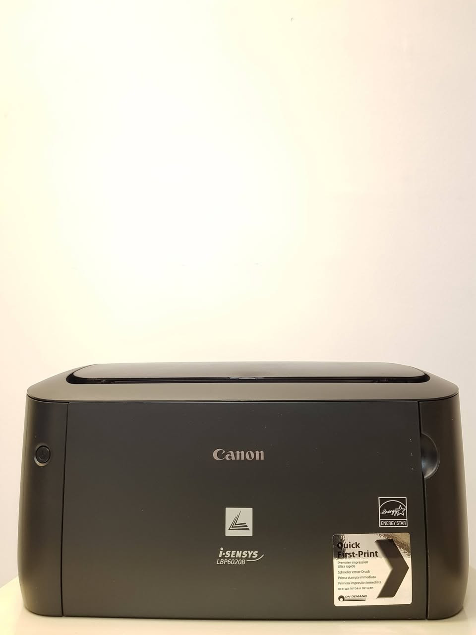 السلام عليكم
متوفر طابعة Canon LBP6020B جديد 
طباعة اسود وابيض 
حبر باودر 
السعر 155 الف 
متوفر خدمة التوصيل الي جميع المحافظات
واتساب:
***********
***********

