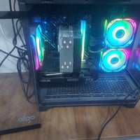 PC عائلية مستخدمة ٤ اشهر فقط للبيع الشاشة   Gigabyte GS27FC Curved FUL...