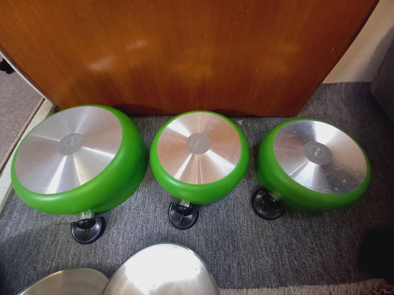 سیت جداري تیفال ممستخدم للاستفسار تواصل ع لخاص.


**إذا كنت صاحب هذا الإعلان وتريد حذفه لأي سبب، رجاءا أرسل رسالة إلى الدعم الفني**