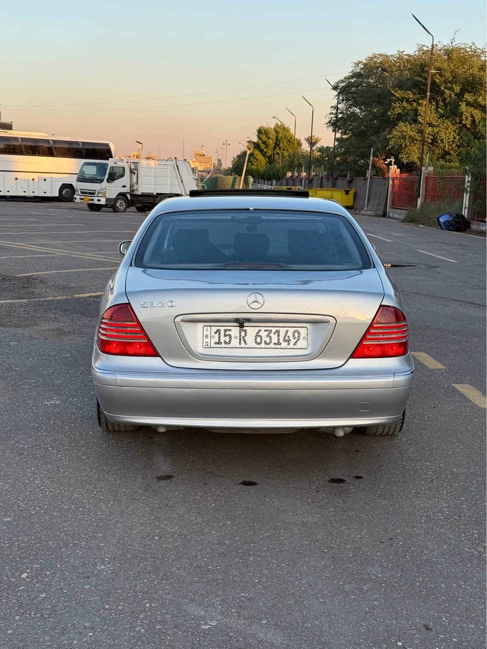 مرسيدس غواصه s320 موديل 2000 باب قصير محرك V6
سته سلندر بلادي اللون سلفر ،، السياره فول مواصفات ( نظام جوبلس بلادي ) صبغ عام مكفوله من اي ضربه ومكفوله من اي خياس ،، محرك وكير جدد ،، صيانه كامله لمنظومه الجوبلس ،، غرفتها جديده ،، السياره مناقصها اي شي 
رقم انبار دولي الجديد وبأسمي سنويه وهزه جدد 
المكان بغداد حي الجامعه ،، السعر 113 ورقه
*********** بغداد, العراق
