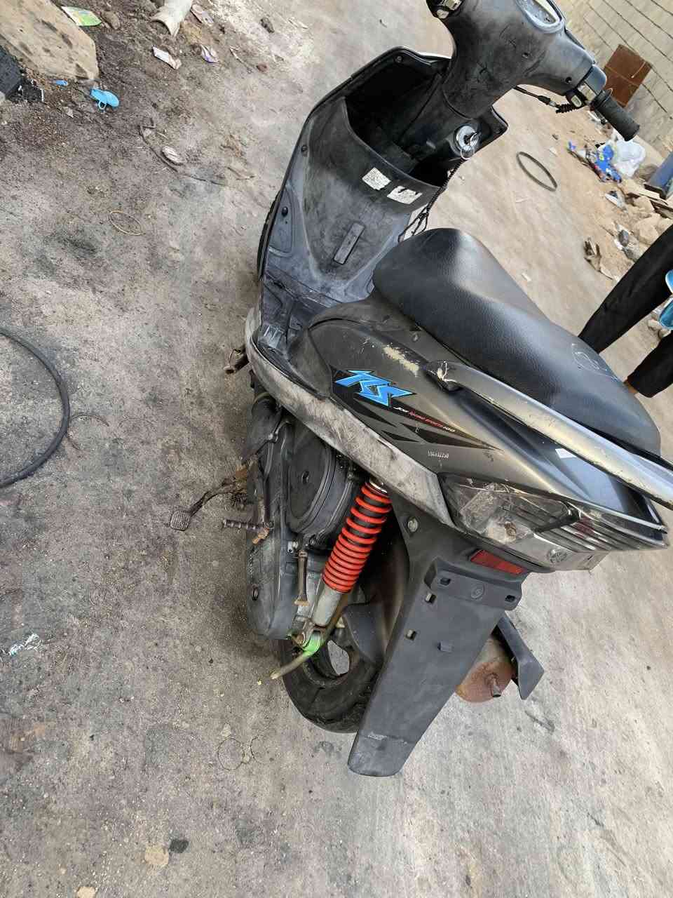 اسلام عليكم ماكس عدله للبيع كفاله عام كلها عل البلاد ختم واحد ويه المكينه نقصه فقط عينه دراجه نزله حاويه بيدي منزله سعره 975وبيه مجال قليل مكاني بصره قضاء الدير رقمي ***********
