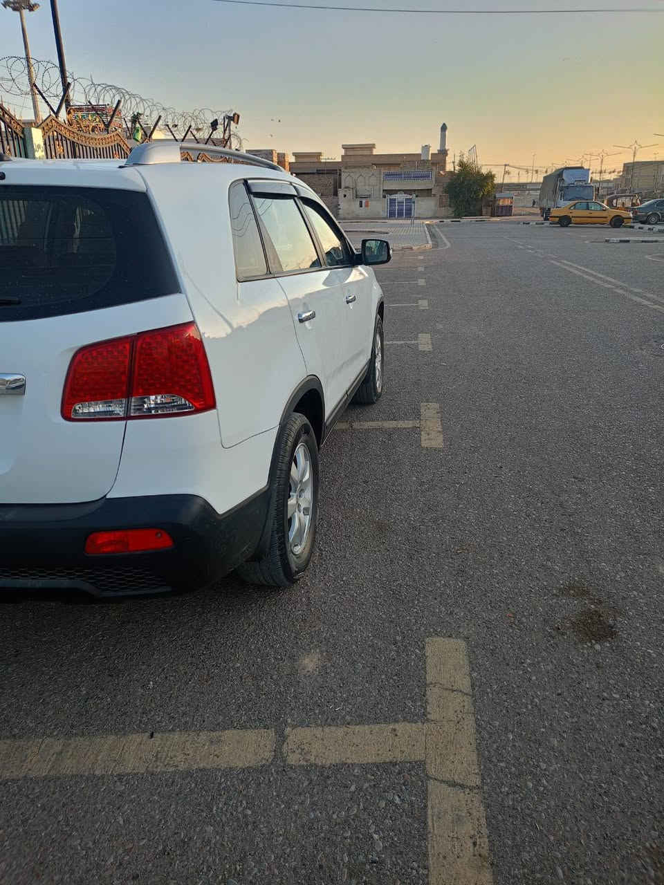 سلام عليكم سورنتو للبيع مديل 2013 مكفوله كفاله عامه محرك2400 سبعه راكب رقم ميسان سنويه ٢٠٢٩ للاستفسار اتصل ع الرقم *********** السعر 160$ بيهه مجال
