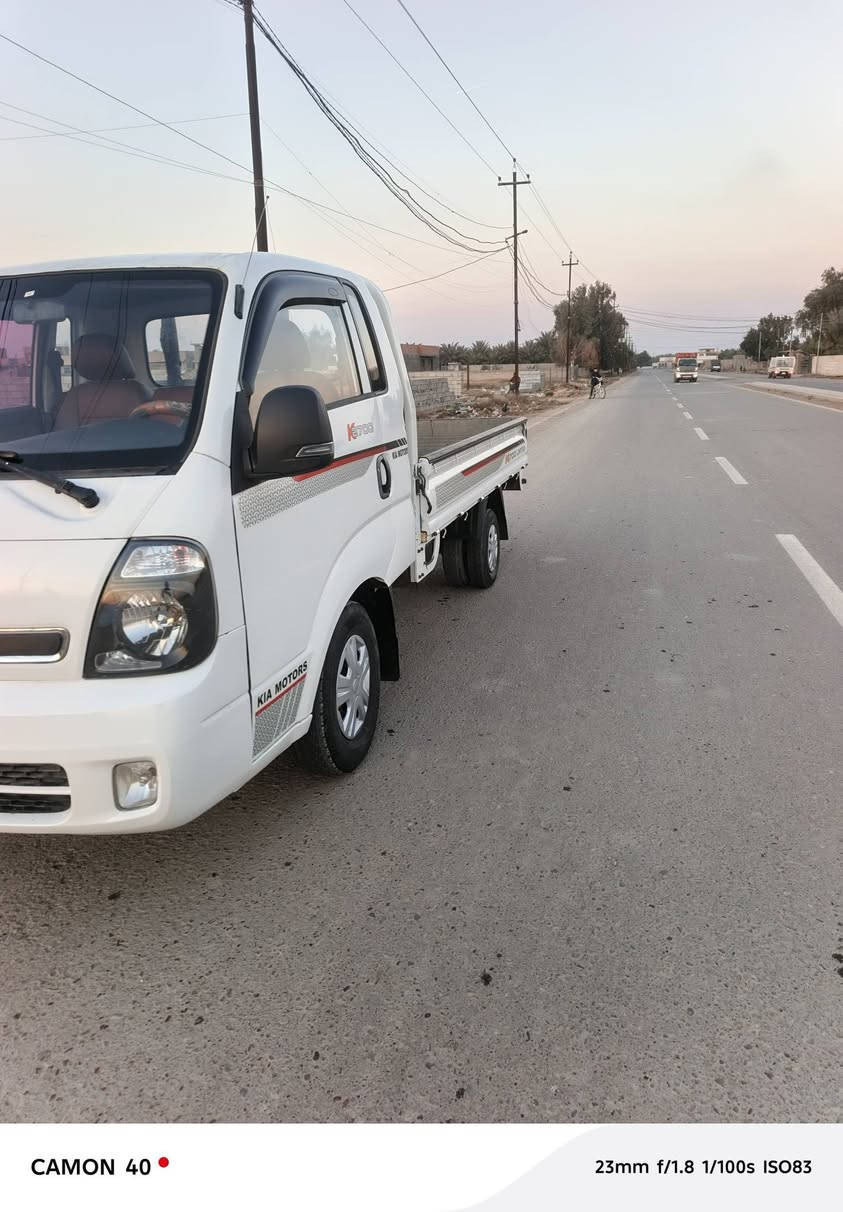 سلا عليكم سياره البيع موديل 18رقم كربلاء السيار بيهة بكانات صبغ شاصي مكفول ألكان بغداد السعر 105وبيه مجال***********
