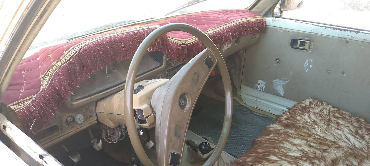 السلام عليكم متاح ثمانينيه جاده للبيع رقم كركوك الماني لل27 وبطاقة بنزين محرك يبخر گير جديد واكسل جديد تخم تاير جديد كهربائيات شغاله 
شاصي جديد سيارة بيت ومتواظعه وما باثمهى السان 
ترى مكلف وحيل هم اتصل بالرقم وتدلل ***********
وترهم اقساط حسب الاتفاق 
وسعر النقد 27 وبيها مجال
