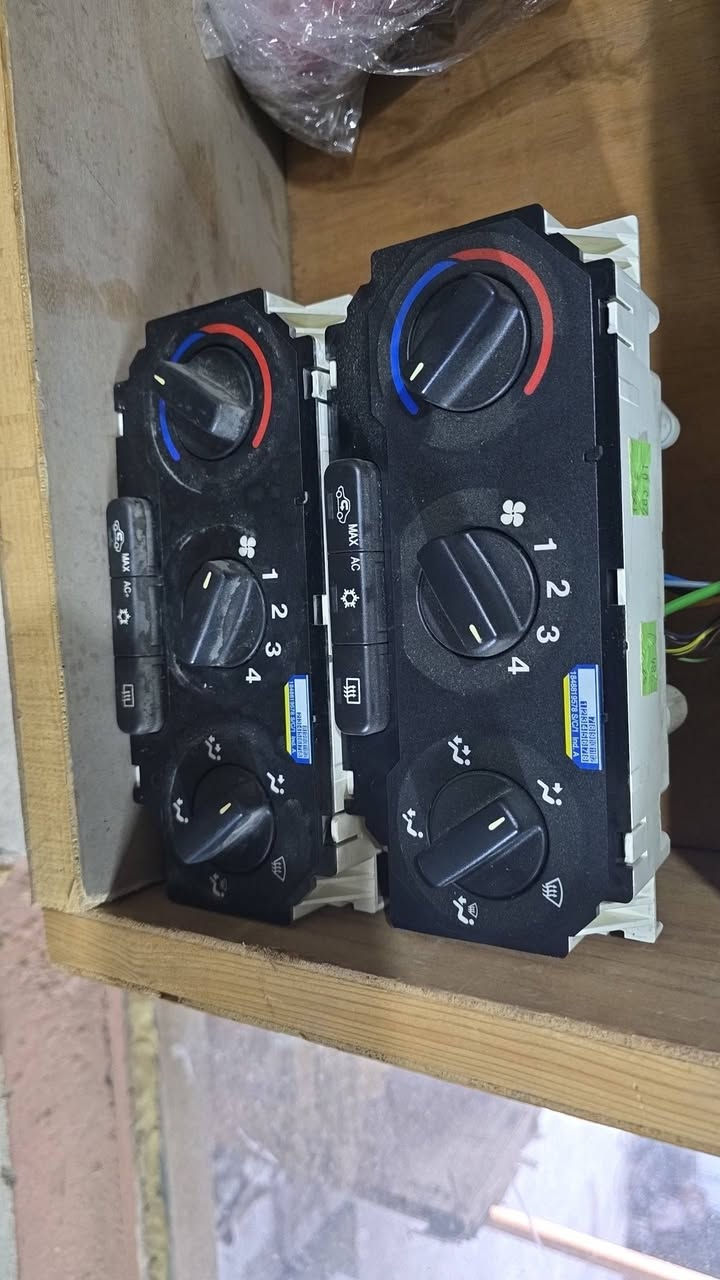 من رخصة الادمن
توفرت ادوات اوبل عام حاوية 
فكترا. استرا. اوميكا.استرا 2002. فكترا 97
يوجد توصيل جميع المحافظات 
استفسار مراسلة الصفحة او
واتسب ***********
عنوان موصل كوكجلي
