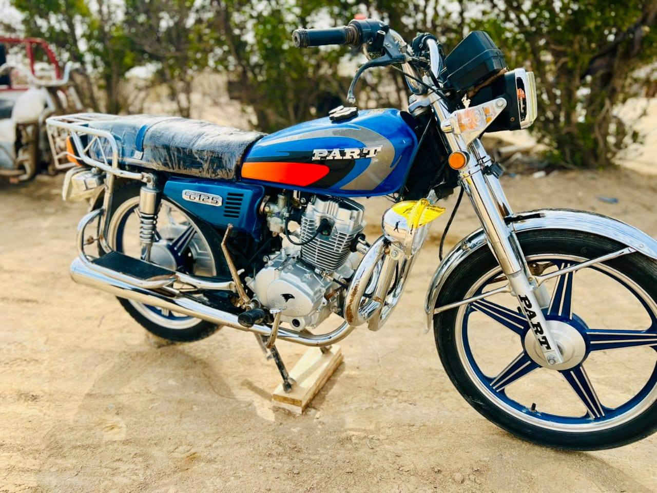 دراجه بارت موديل 23 دراجه نضيفه كلش عله وضع شريكه مكاني ناصريه سعره 950وبيه مجال ***********
