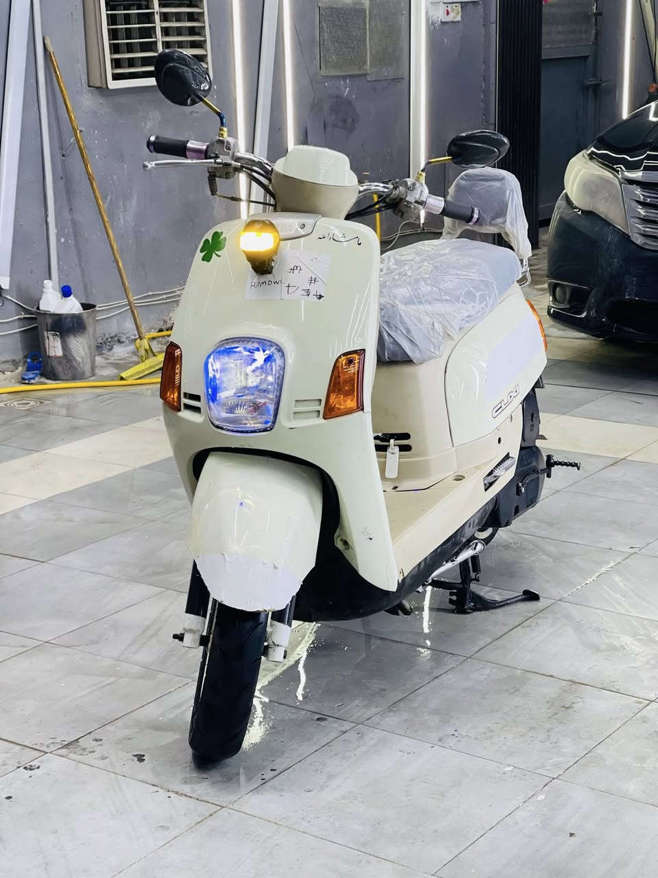 سلام عليكم
بوليسي2008للبيع
دراجه كفرات ختم واحد
داخل كريمي بلادي
مكينتهه خير من الله
شلعه ومعدل وناعمه كلش
عليه صالنصه FMاصليه
دبل خلفي رياضي
زنون اصليات
كهربائيات شغاله 100%
تايرات جديده
باقي التفاصيل علرقم***********
مكاني كربلاء طويريج
