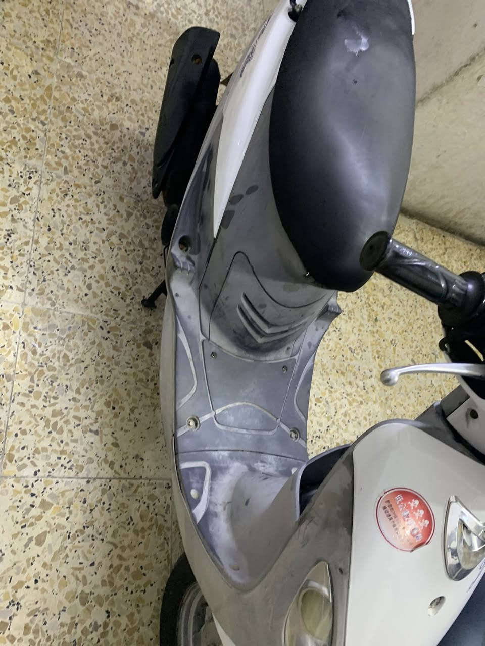 السلام عليكم دراجه بريز و ماكس منغولي الدراجتين شغالات صار 3نزلن رمبه الدراجات خير من الله دهن بانزين ما مفتوحات مكاني مدينه الصدر سعر الماكس 600 وبيها مجال و سعر البريز 700 وبيها مجال الرقم *********** متواجد بس اتصال
