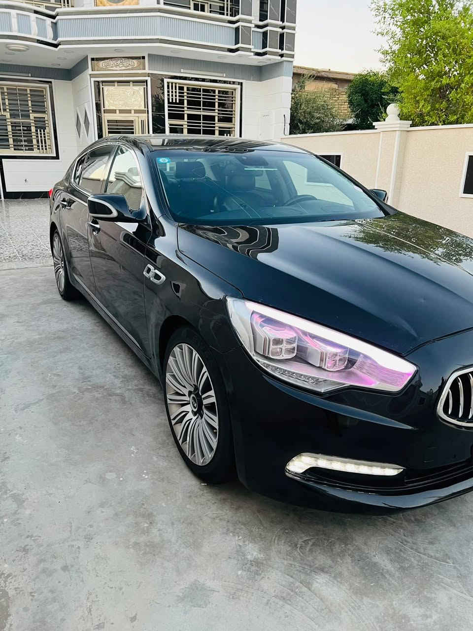 ابيع فقط بموعد مقدمه 80 ورقه سعر النقد 150 ورقه 

السلام عليكم كيا كوريس K9 2017 وارد كوري بدون حادث 

بيها قطعتين صبغ وبيها قطعتين كلير بجم كبس بدون ايرباك

فئه ثانيه السيارا كلش جديده ماشيه 164 km  تبريد ثلج 

مواصفات فول الفول vip عده الفتحه كير طياره 8 نمر مكفول

محرك 4000 V6 مكفول تخم تاير جديد ميكانيك جديد ترايها 

كلش حلو رقم بغداد الجديد بئسمي مكان السيارا بغداد 

ابيع فقط بموعد مقدمه 80 ورقه والباقي بموعد  حسب الاتفاق

فقط من سكنه بغداد استلام فوري للستفسار ***********
