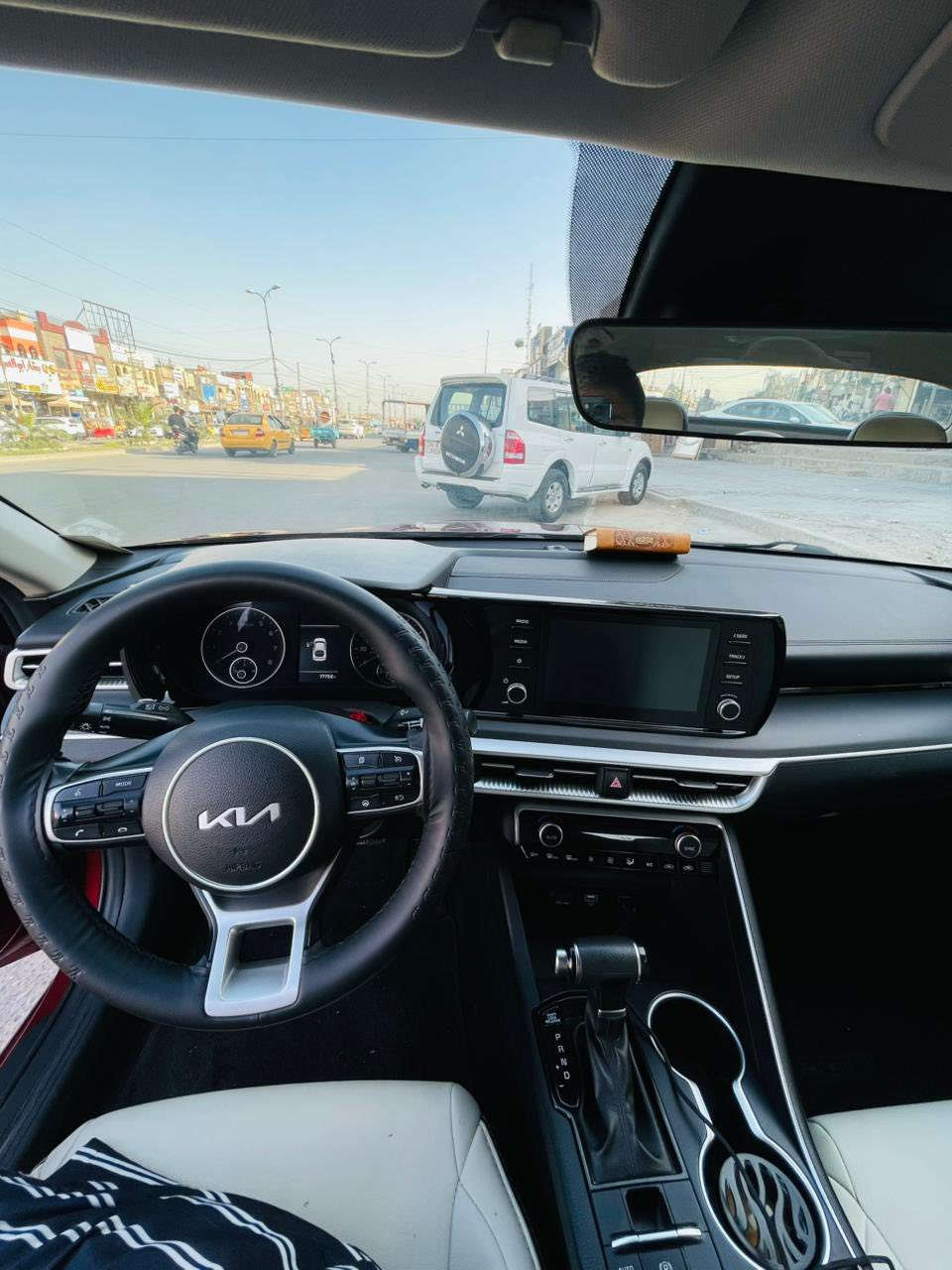 KIA K5 موديل 2022 لون ماروني 
سياره حادث بسيط جدا فقط جاملغ مكفوله من الدواخل والشواصي والالغود (((بدون ايرباك ))) 
صور حادث بل منشور 
سياره باسمي تحويل ثاني يوم 
ماشيه 70 
مواصفات بصمه 
تشغيل عن بعد 
رادارات امامي خلفي 
كشنات جلد 
قياده ذاتيه 
انضمه قياده عدد(3)
مثبت سرعه 
صدر جديد 
تبريد جديد 
هزه جديده 
بصمه ابواب 
ترحيب ابواب 
صندوق ذكي 
توقف ذاتي 
سايد بريك دكمه 
مكينه 1600 تيربو 
حساسات 
وبعد هواي بيهه مواصفات 
سياره جديده ونضيفه استعمال شخصي احلا من الصور 
السعر 155  
للتواصل 
***********

