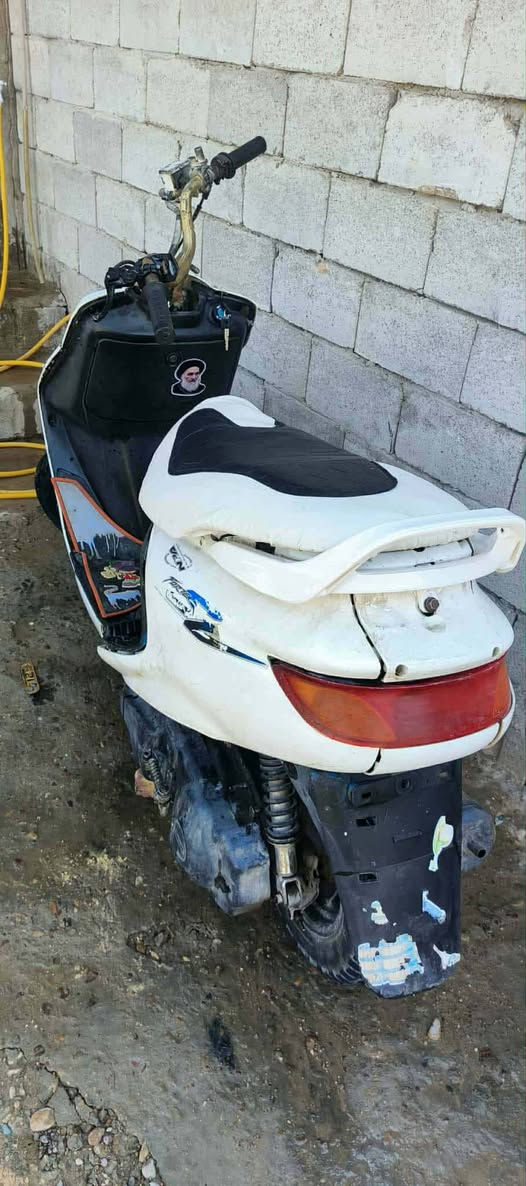 سلام عليكم دراجة فراشه ل بيع كلشي شغال كرهبايات سلف باتري جديد دراجة مفتوحه مره وهسه دخن ال شراي يجي خاص ‏‪***********‬‏ رقمي
