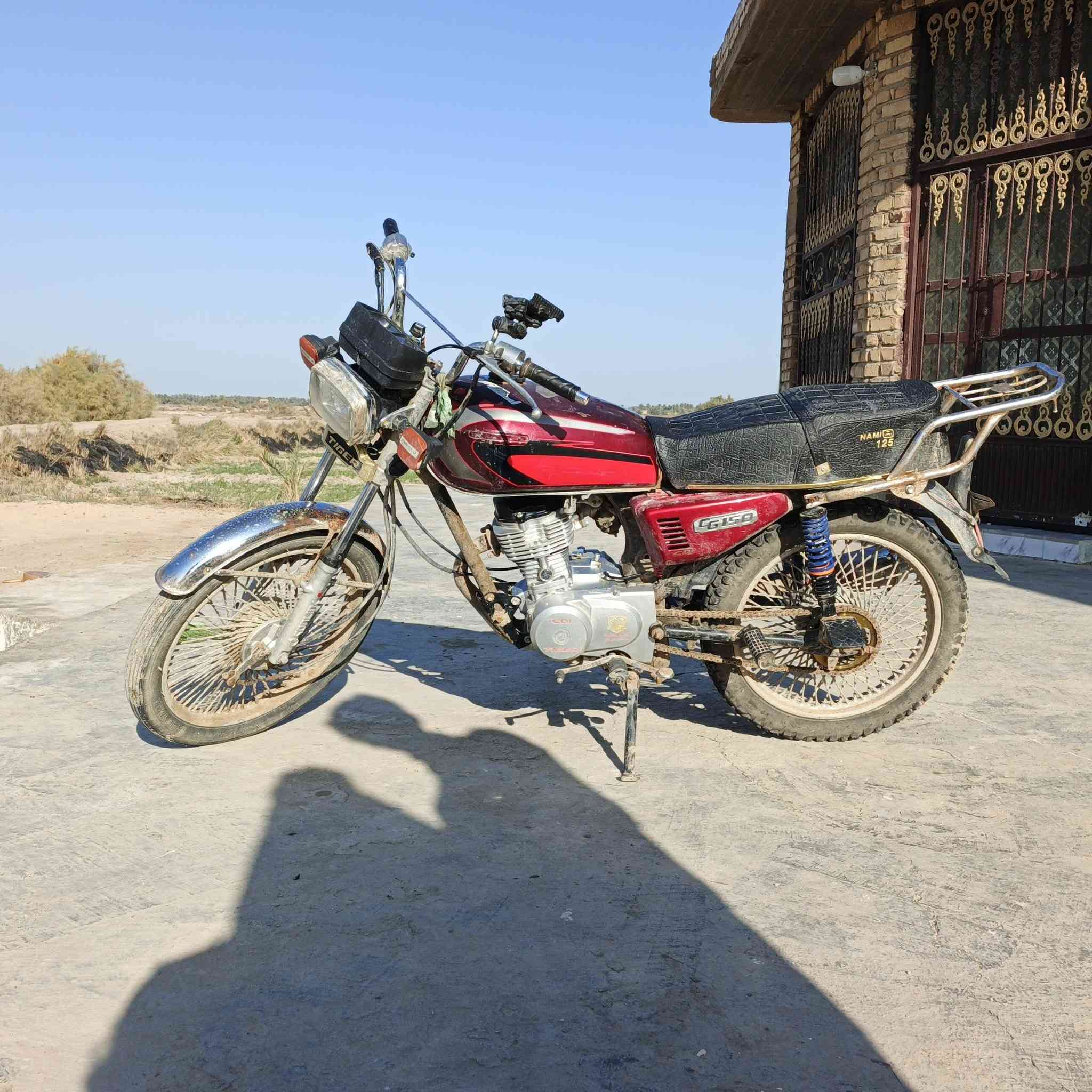 السلام عليكم مرخصت لادمن دراجه تايكر ٢١ اوراق اصولي محرك نظيف مال شغل دراجه يحتاجله تريبات بسيطه ب350 وبيه مجال لشراي مكاني لقاسم ***********
