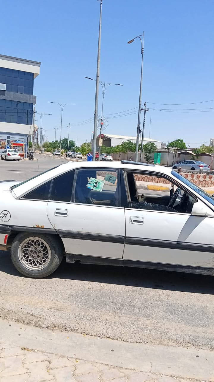 سلام عليكم اوبل اوميكا مديل 91 رقم اربيل رقم دولي جديد بس سنوية صاقطة سنتين شرط تحويل وغرامات سيارة كير شرط محرك بي تنقيص بس رنكات تريد رحمة الوالديكم المايشتري لايكسر بل سوك السوك كلشي بي سيارة مال بييت سيارة صبغ مامصبوغة عل بلادي جامللغ امامي بي شبر مكان صبغ الباقي شرط شركة مابيها صبغ حجم محرك 20 سعر 40 بي مجال شوية ***********
