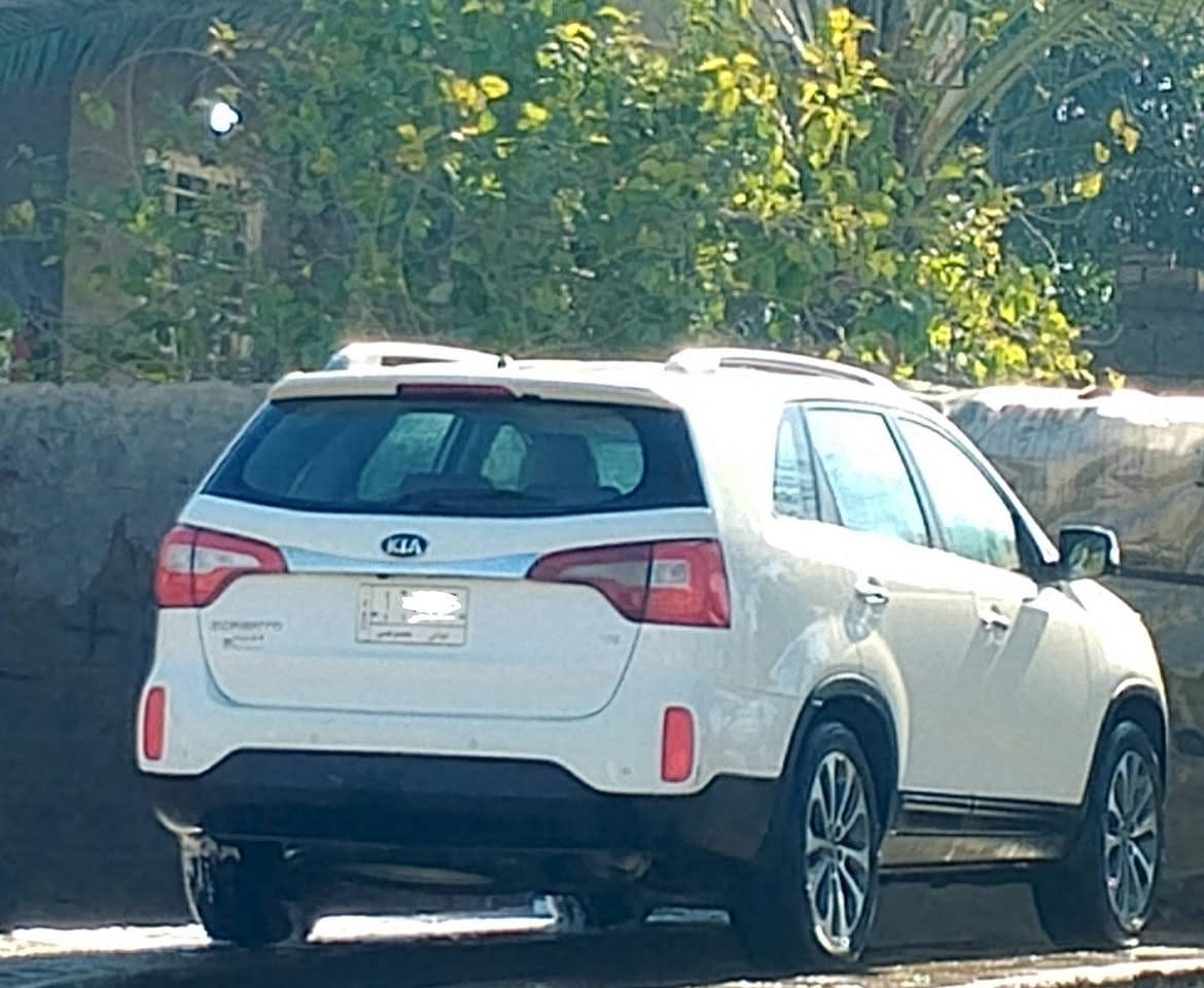 سلام عليكم سورنتو 2015
سياره للبيع كيا سورينتو 2015 خليجي
٧ راكب مكينة ٦ سلندر لون ابيض
كفاله عامه من الضربه الصبغ والتبديل  
سياره فول مواصفات  عدا البانوراما
سياره بصمه 
حساس امامي
حساس خلفي
كشن كهرباء
جهاز بلوتوث
تبريد امامي خلفي
تحكم ستيرن 4 جهات
مانع انزلاق
مري شفط
اشاير مري
كاميرا بلاد وشاشة بدشبول
علما سيارة چناي 
مكاني ديالى مقدادية
الاستفسار  ***********

السعر 190
