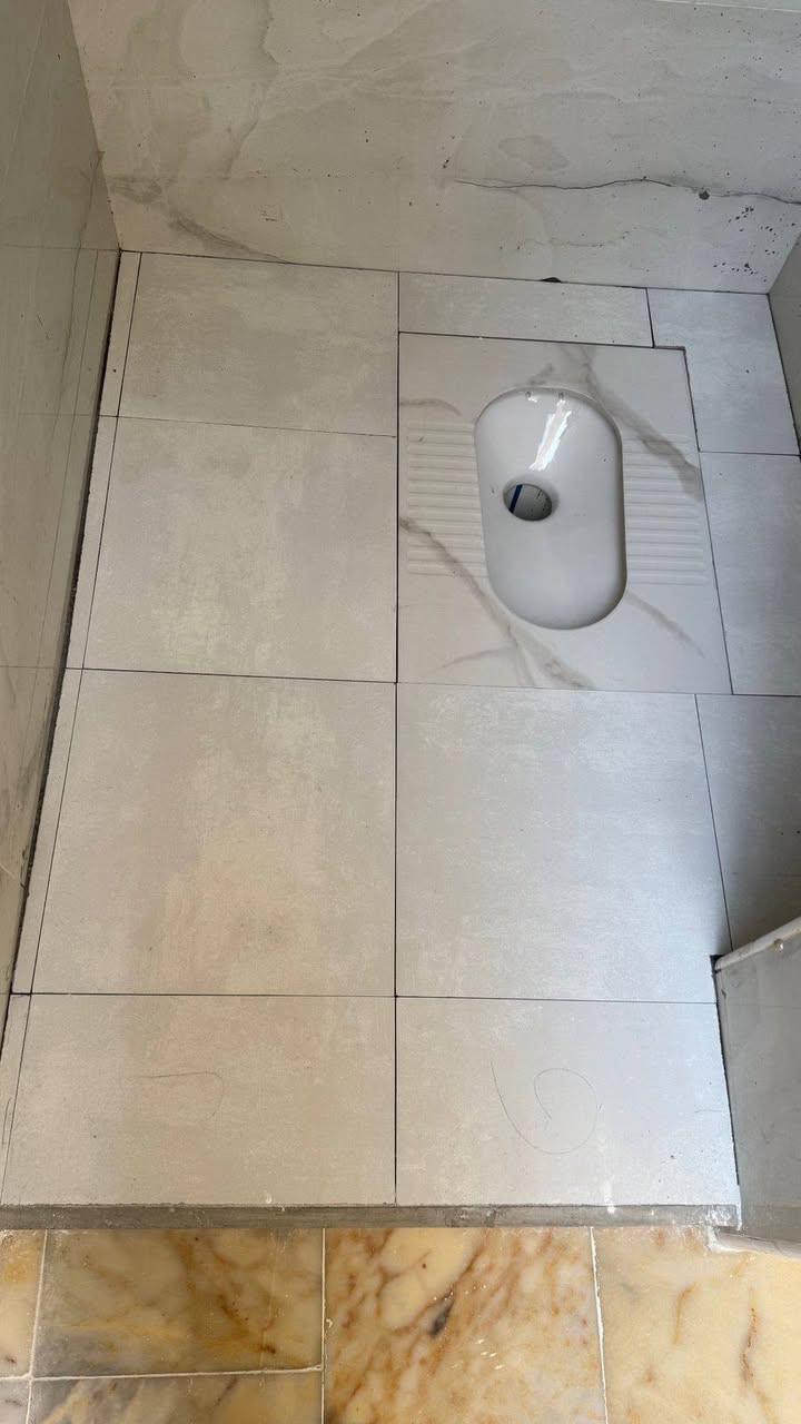 السلام عليكم
مستعدين لعمل تطبيك سيراميك للجدران بالمادة والارضيات والدروجة. 
للاستفسار مراسلة واتساب أو الاتصال على الرقم   ***********
