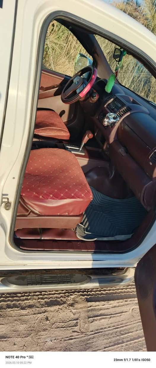 نيفاره ٢٠١٠ محرك نضيف كير اوتو نضيف تبريد. ثلج تخم تاير جديد السياره نضيفه كلش هزه ورقم وسنويه جدد رايده ٩٥ هذا رقمي  ***********
