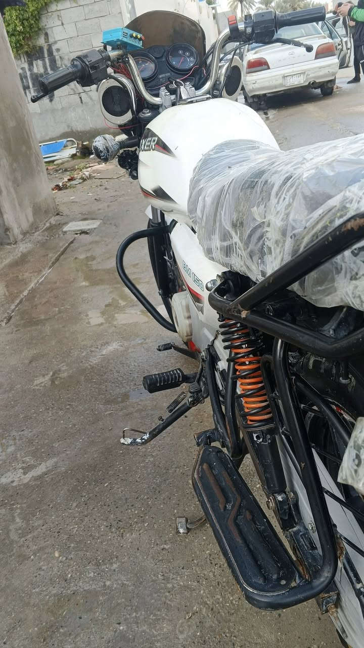 سلام عليكم شباب شباب دراجه بوكسر موديل 20 مكفول كفاله عامه المكينه مكفوله كفاله عامه دراجه طامله عل اخير اوراق كامله شرط الترقيم سعر واحد وربع مكانها ديالى للستفسار ***********
