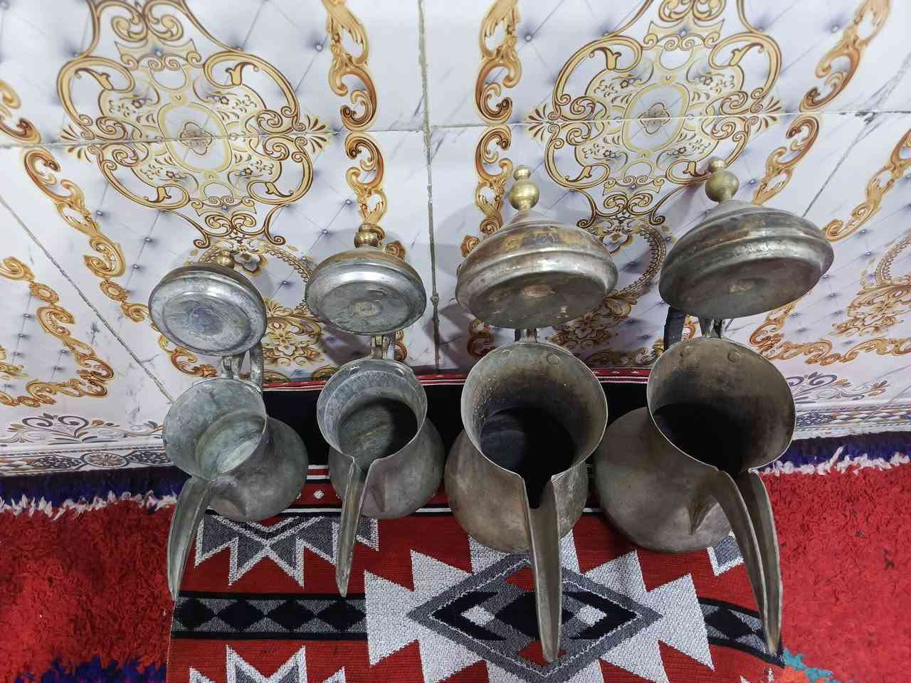 دلال بغدادي باله كويتي نحاس طرق يدوي قياس 28/28/24/23 للستفسار اتصل *********** يوجد توصيل
