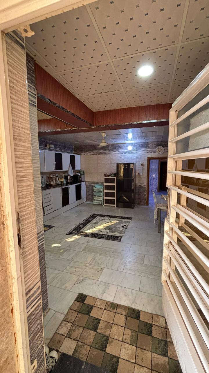 ‏‎‏دار للبيع او المراوس في النجف الاشرف
حي السواق
مساحه الدار  ٢٢٠ م 
شارع ٢٠
٤ نوم طابقين صب
البناء نظيف

‏‎  للاستفسار مراجعة مكتب العطاء للوساطه العقاريه في حي الجامعه شارع ابو حكمت مجاور باقر مول 
او الاتصال 
‏‎*********** (يتوفر واتساب)
