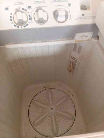 غساله البيع السعر 120نضيفه مابيه شي ***********
